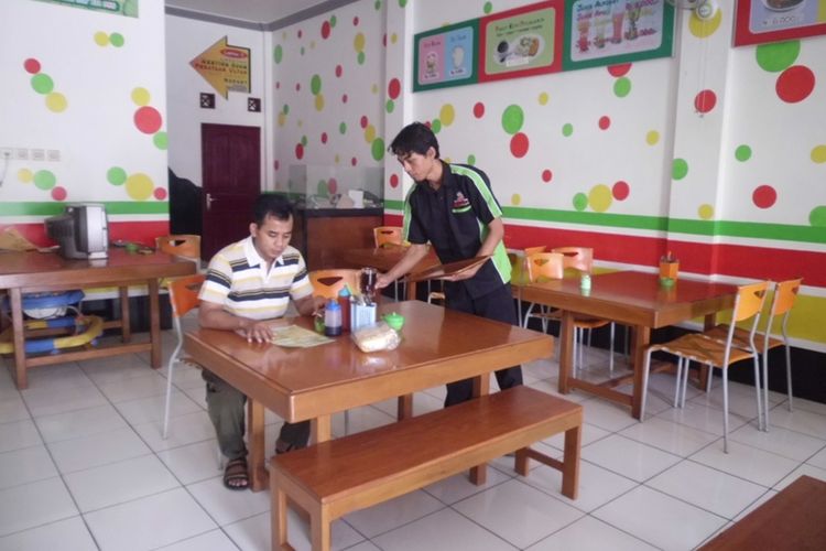 The Secret Flavor of Cilacap: Warung Makan Kamulyan That Brightens Your Day